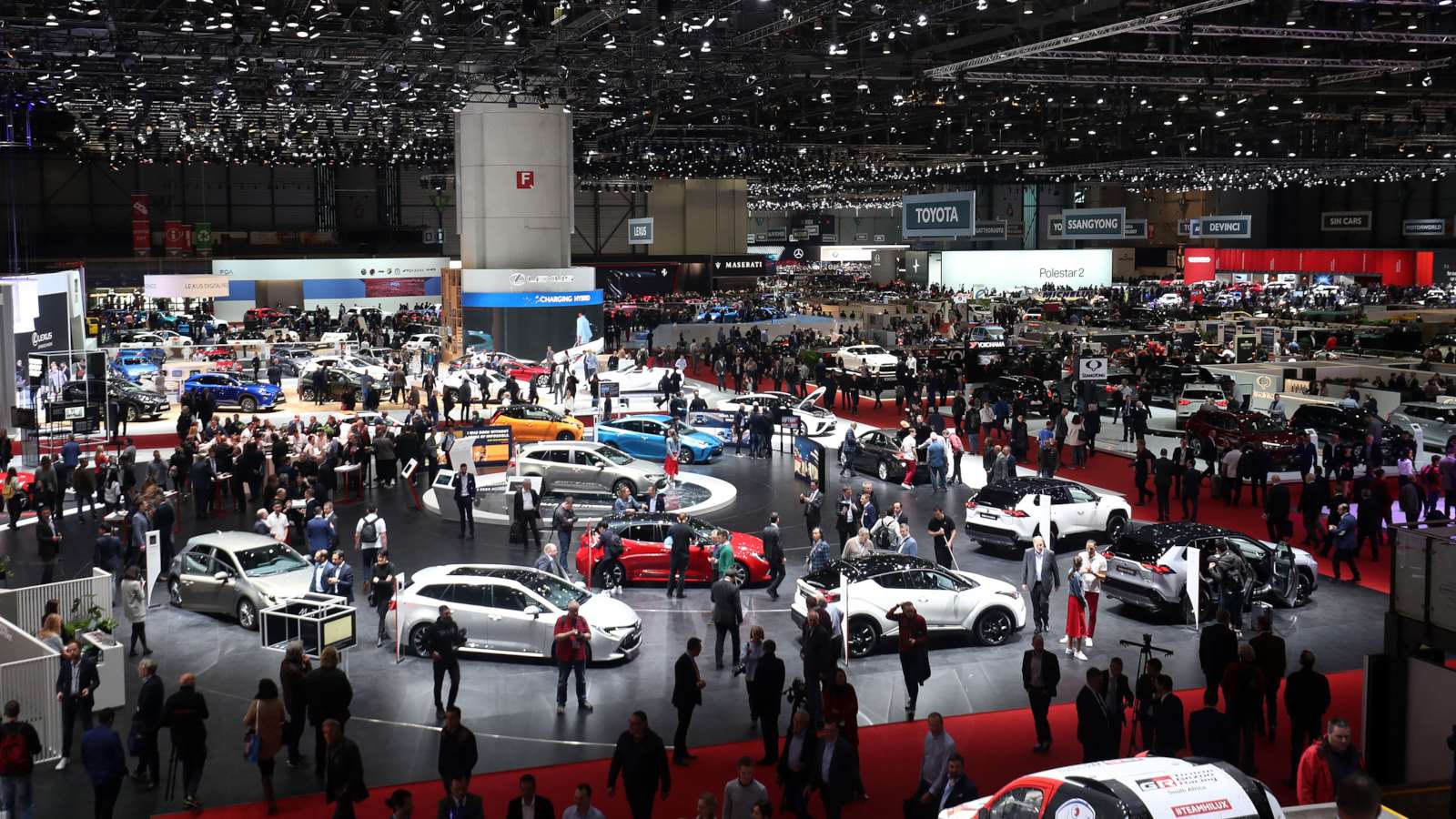 Как Рено Аркана стала Самсунгом, почему отменили Женевский автосалон и новый Audi SQ7 для России